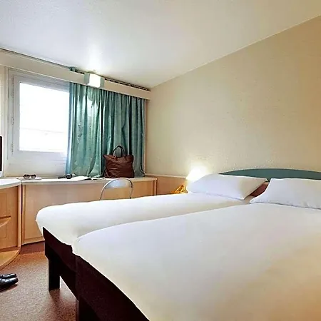 Hotel Ibis Centre 3*